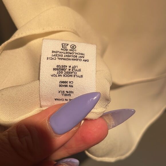 Ssense NWT theory mock neck 100% silk ivory long sleeve top small - Picture 8 of 10